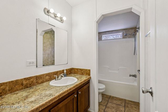 13725 WEBB Road, Jacksonville, FL 32218