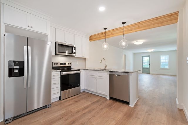 109 26th St, Old Hickory, TN 37138