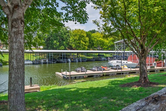 109 26th St, Old Hickory, TN 37138