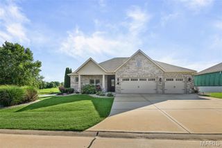 109 Waterfall Court, Glen Carbon, IL 62034