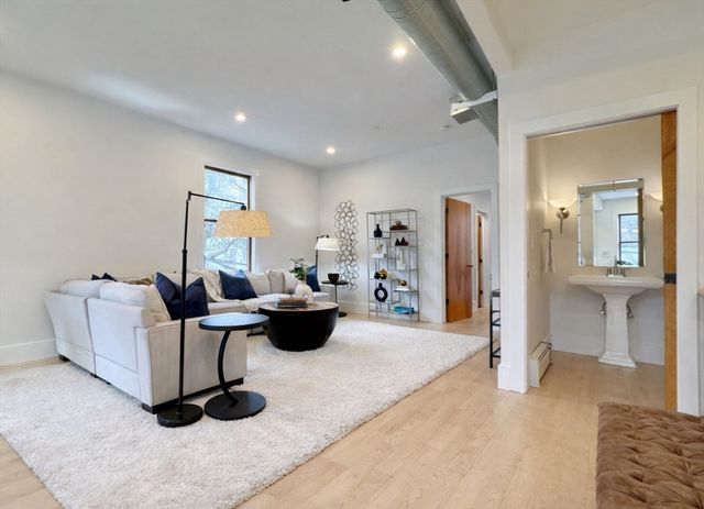 51 Market Street 2, Cambridge, MA 02139