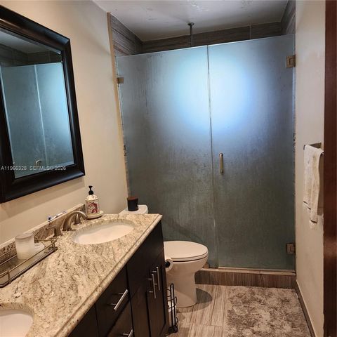 19810 SW 83rd Ave, Cutler Bay, FL 33189