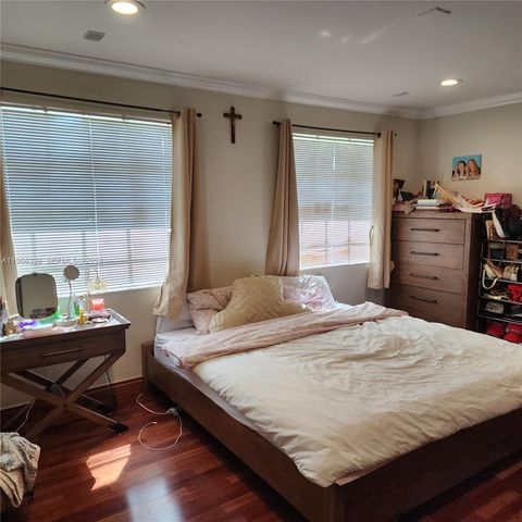 19810 SW 83rd Ave, Cutler Bay, FL 33189