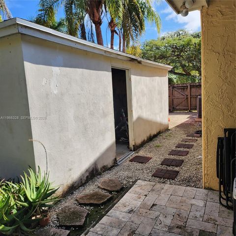 19810 SW 83rd Ave, Cutler Bay, FL 33189