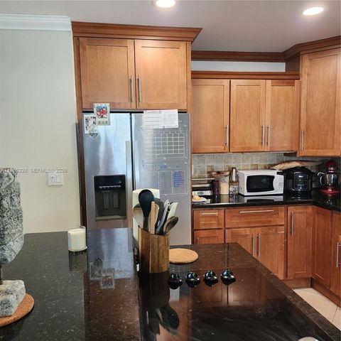 19810 SW 83rd Ave, Cutler Bay, FL 33189