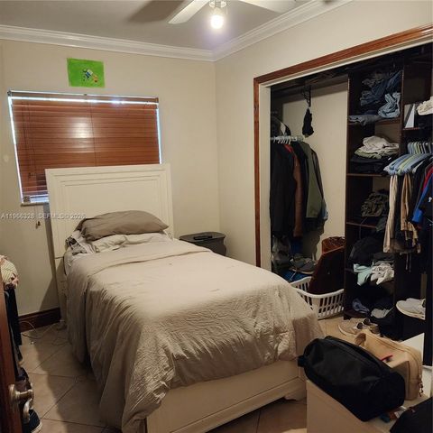 19810 SW 83rd Ave, Cutler Bay, FL 33189