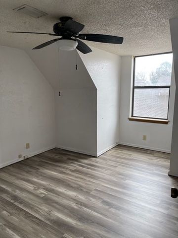 7815 E 77th Place, Tulsa, OK 74133