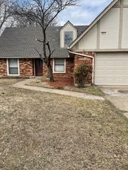 7815 E 77th Place, Tulsa, OK 74133
