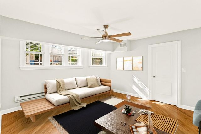 6353 W RAVEN Street 1F, Chicago, IL 60646