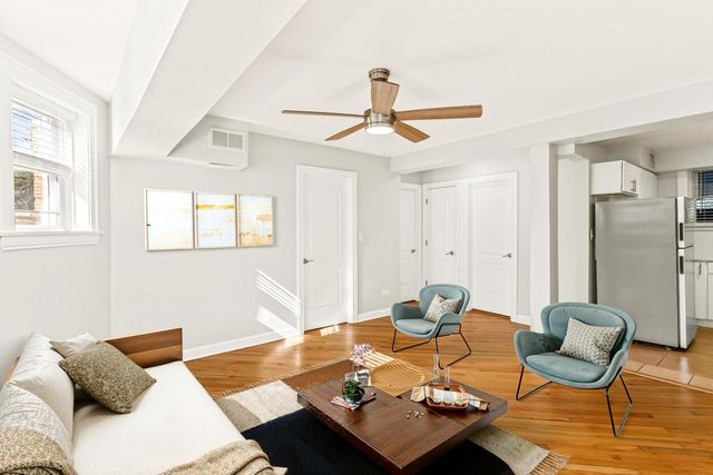 6353 W RAVEN Street 1F, Chicago, IL 60646