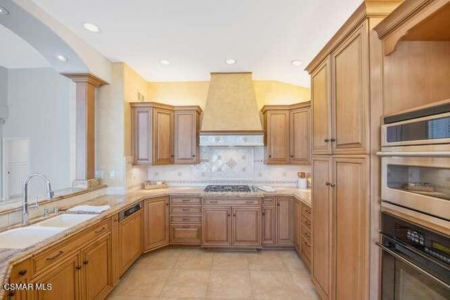 1739 Sandcroft Street, Lake Sherwood, CA 91361