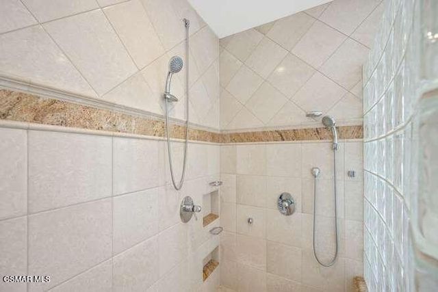 1739 Sandcroft Street, Lake Sherwood, CA 91361