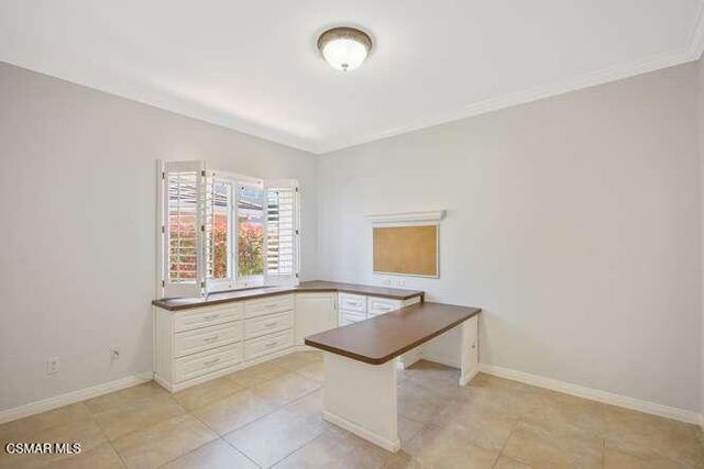 1739 Sandcroft Street, Lake Sherwood, CA 91361