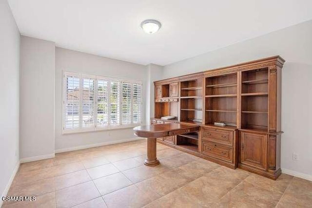 1739 Sandcroft Street, Lake Sherwood, CA 91361