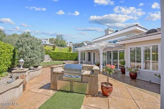 1739 Sandcroft Street, Lake Sherwood, CA 91361