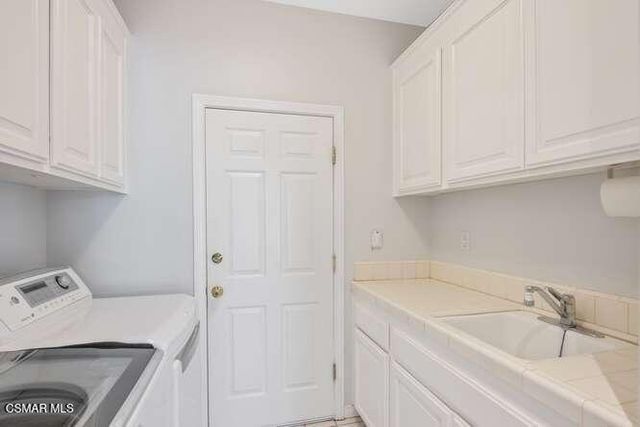 1739 Sandcroft Street, Lake Sherwood, CA 91361