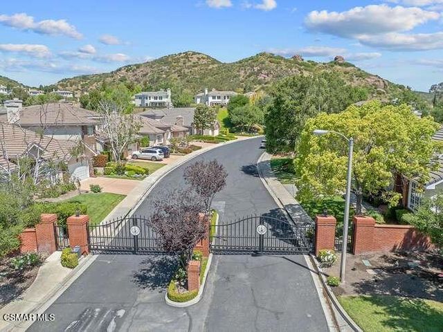 1739 Sandcroft Street, Lake Sherwood, CA 91361