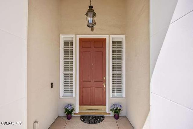 1739 Sandcroft Street, Lake Sherwood, CA 91361