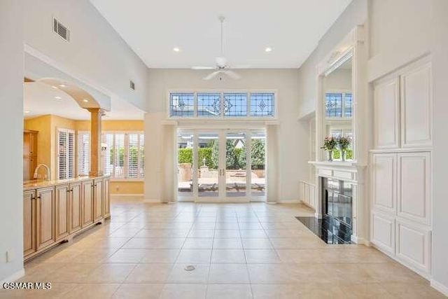 1739 Sandcroft Street, Lake Sherwood, CA 91361