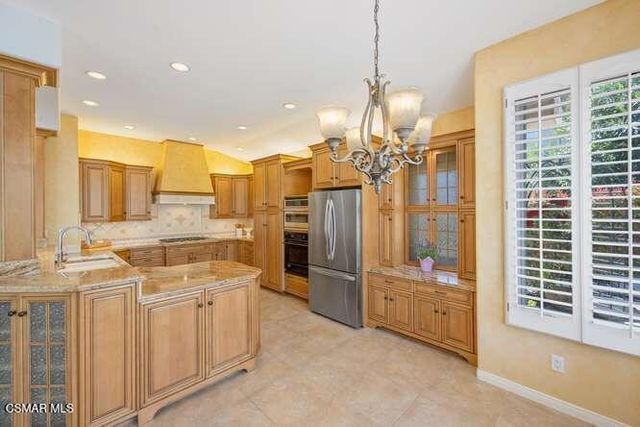 1739 Sandcroft Street, Lake Sherwood, CA 91361