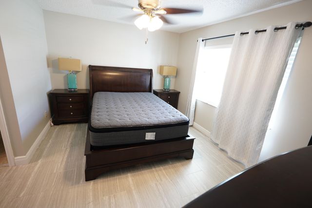 3000 E Sunrise Lakes Boulevard 123, Sunrise, FL 33322