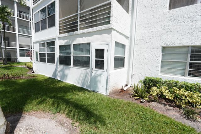 3000 E Sunrise Lakes Boulevard 123, Sunrise, FL 33322