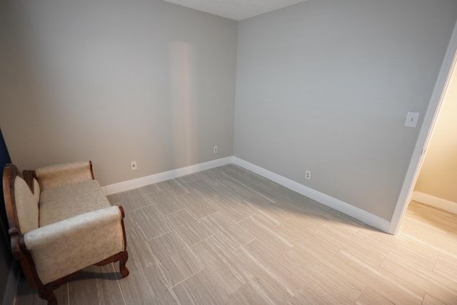 3000 E Sunrise Lakes Boulevard 123, Sunrise, FL 33322