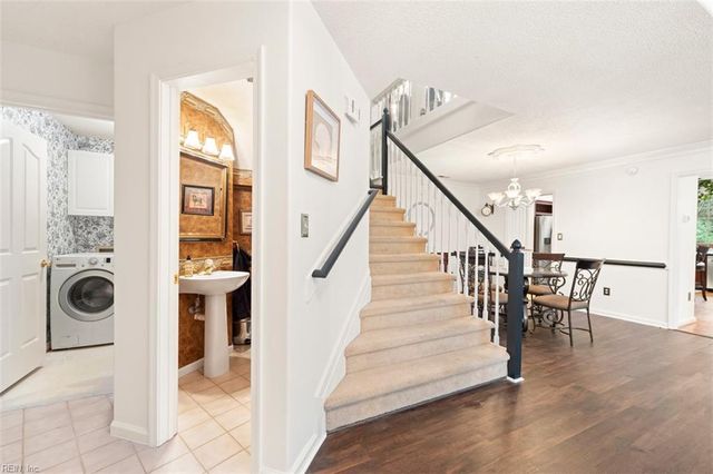 124 Spoon CT, Yorktown, VA 23693