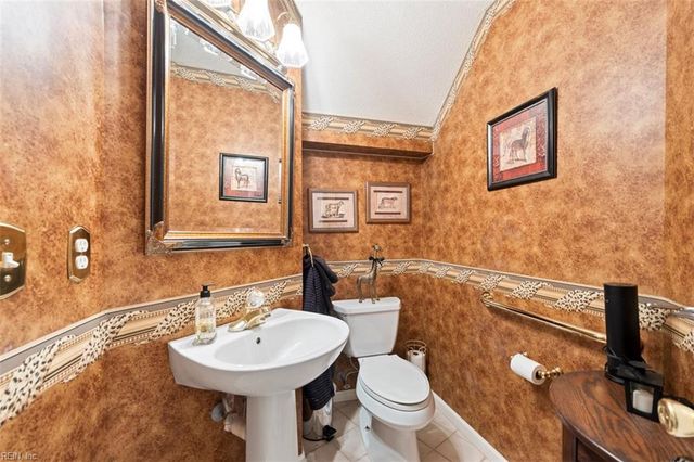 124 Spoon CT, Yorktown, VA 23693