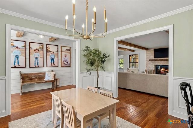 301 Medlin Creek Loop, Dripping Springs, TX 78620