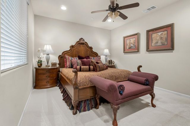 2327 W Flagstaff Court, Visalia, CA 93291