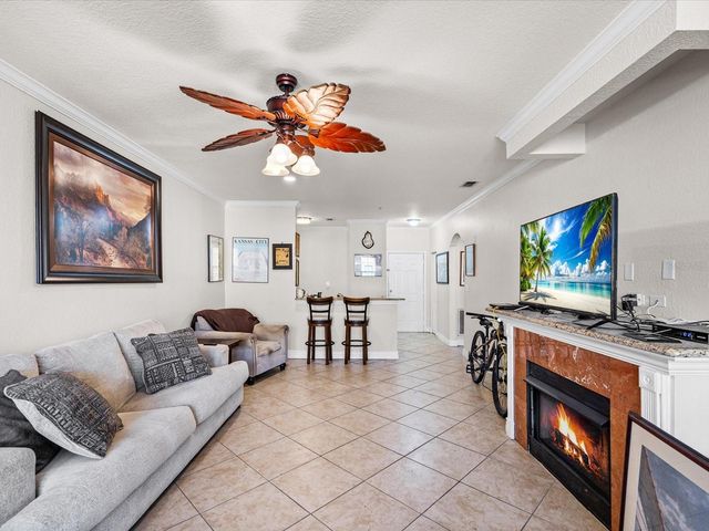 2731 VIA CAPRI 925, Clearwater, FL 33764
