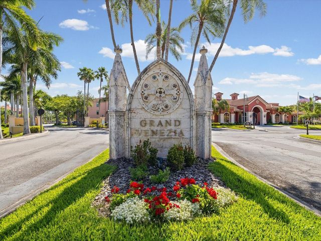 2731 VIA CAPRI 925, Clearwater, FL 33764