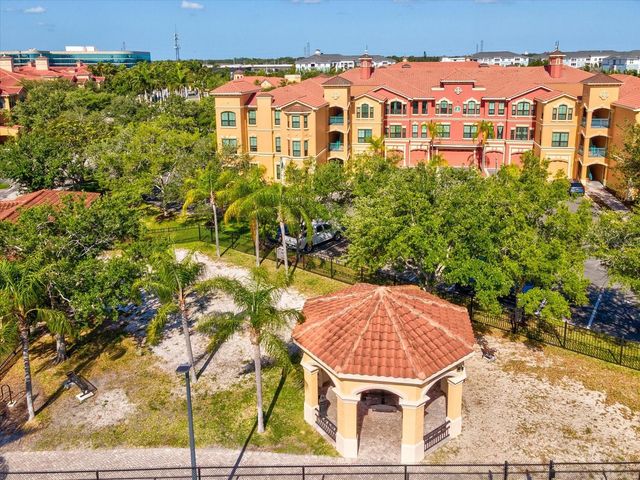 2731 VIA CAPRI 925, Clearwater, FL 33764