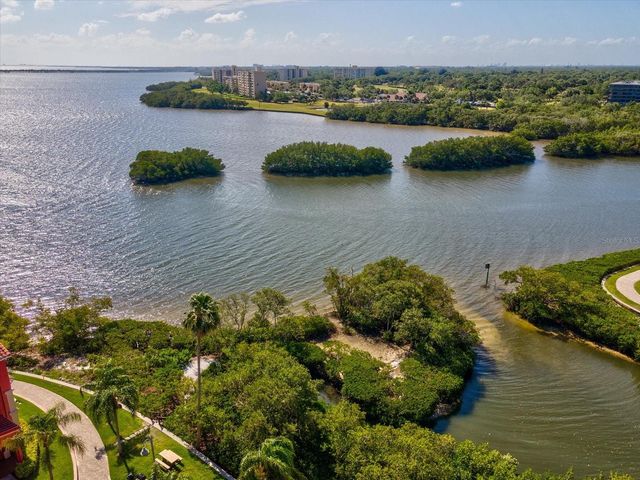 2731 VIA CAPRI 925, Clearwater, FL 33764