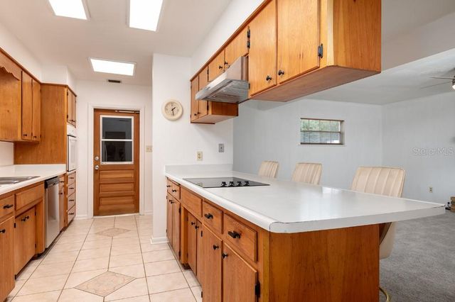 2453 WORTHINGTON ROAD, Maitland, FL 32751