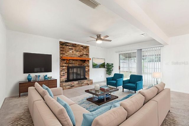 2453 WORTHINGTON ROAD, Maitland, FL 32751