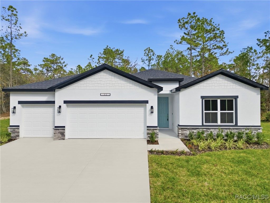 32 Glenridge Circle, Homosassa, FL 34446
