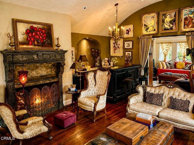 63 Lincoln Drive, Ventura, CA 93001