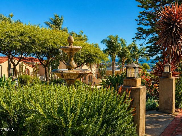 63 Lincoln Drive, Ventura, CA 93001