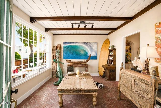 63 Lincoln Drive, Ventura, CA 93001