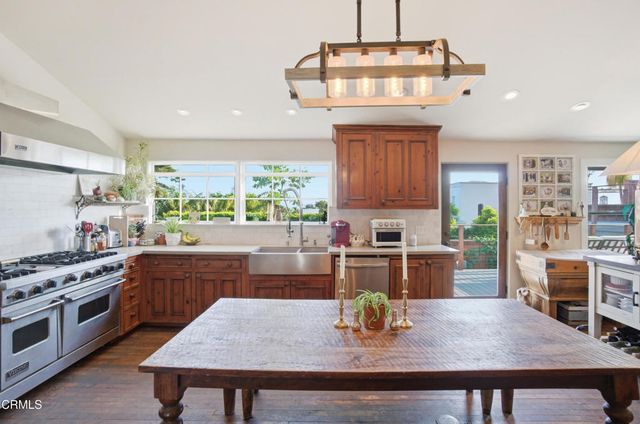 63 Lincoln Drive, Ventura, CA 93001