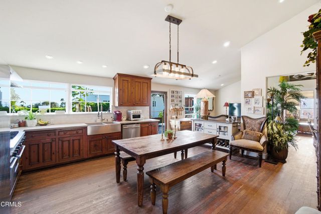 63 Lincoln Drive, Ventura, CA 93001