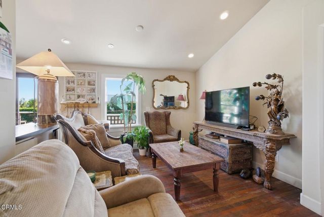 63 Lincoln Drive, Ventura, CA 93001