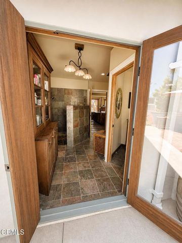 63 Lincoln Drive, Ventura, CA 93001
