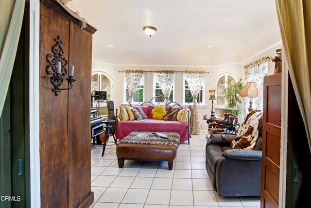 63 Lincoln Drive, Ventura, CA 93001