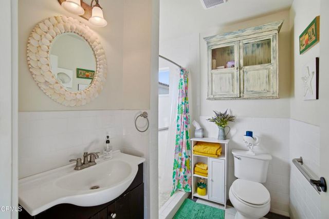 63 Lincoln Drive, Ventura, CA 93001