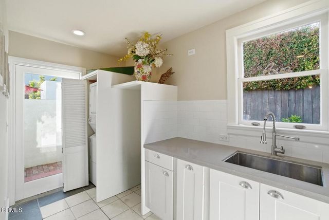 63 Lincoln Drive, Ventura, CA 93001