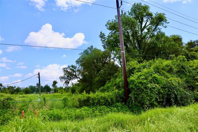 1462 Cr-39, Rosharon, TX 77583