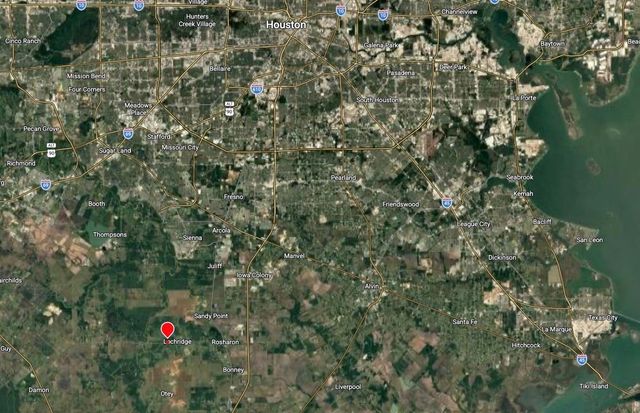 1462 Cr-39, Rosharon, TX 77583